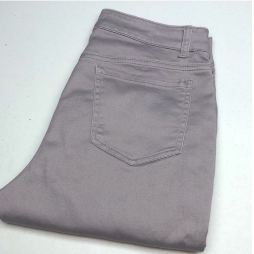 PREMIUM NYGARD GRAY HIGH-RISE BERMUDAS 12/31x23 ⭐️